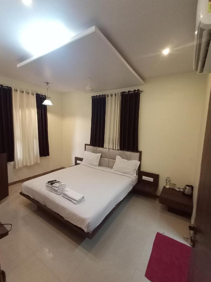 Hotel Oakwood Mahābaleshwar Buitenkant foto