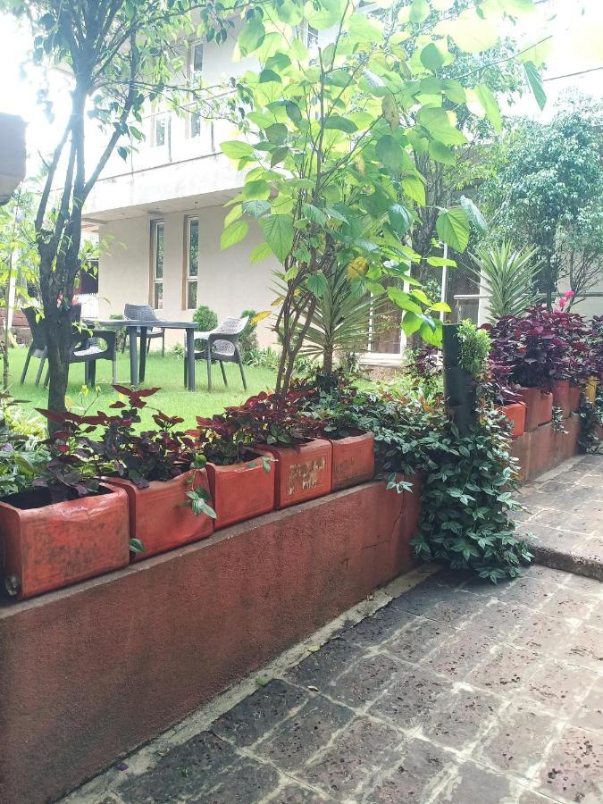 Hotel Oakwood Mahābaleshwar Buitenkant foto